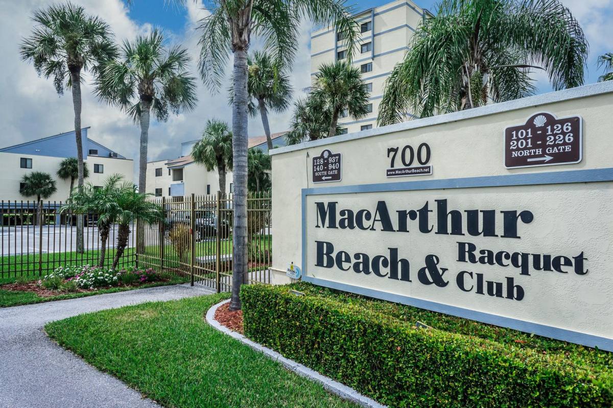 Condo for rent at 700 Golden Beach, Venice, FL 34285