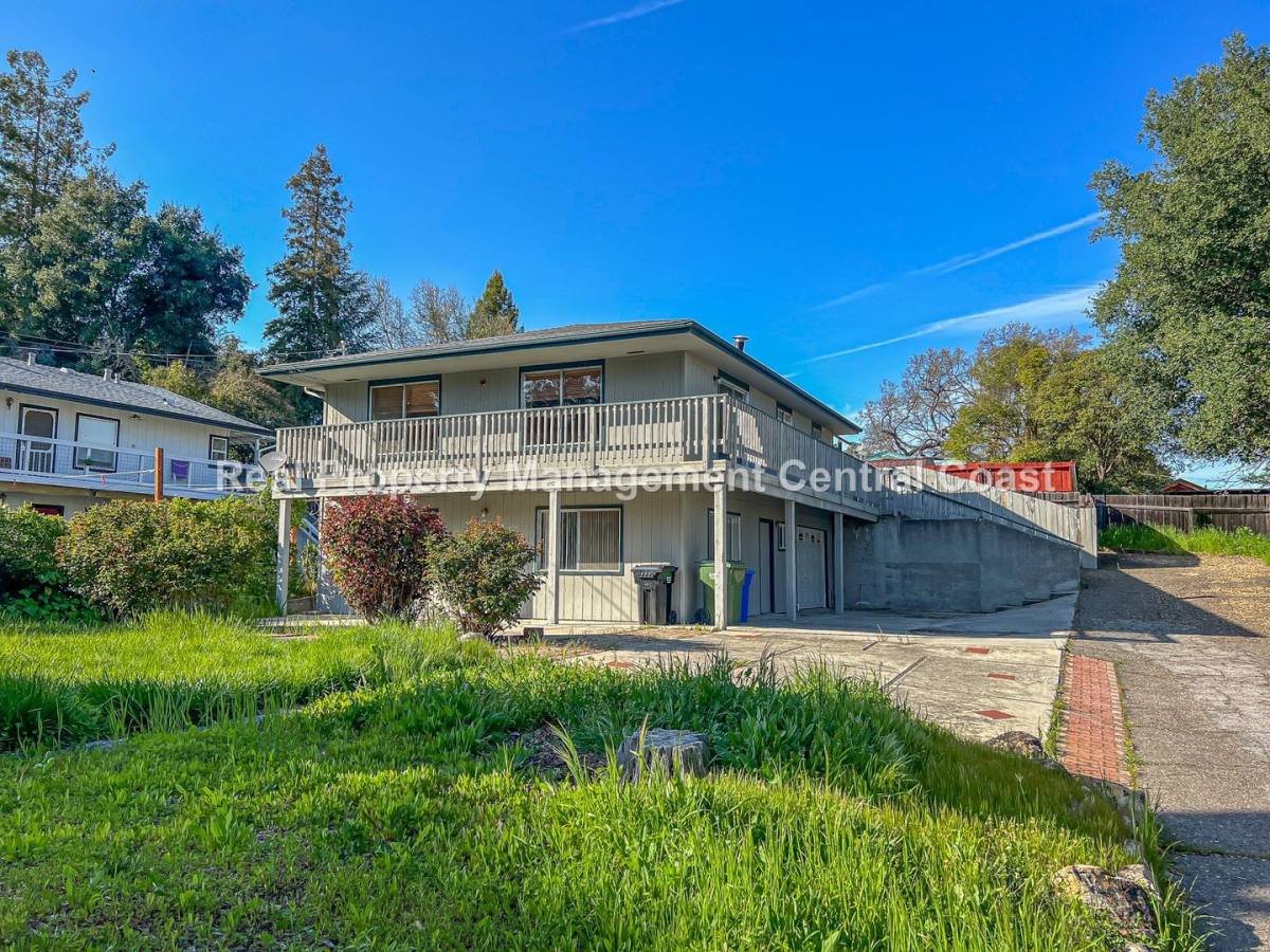 House for rent at 328 Willhoit Lane, Templeton, CA 93465