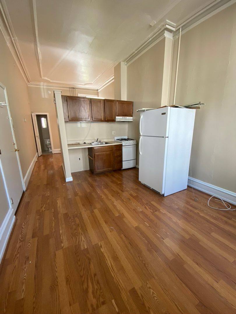 Apartment for rent at 143 N 21st St, Philadelphia, PA 19103