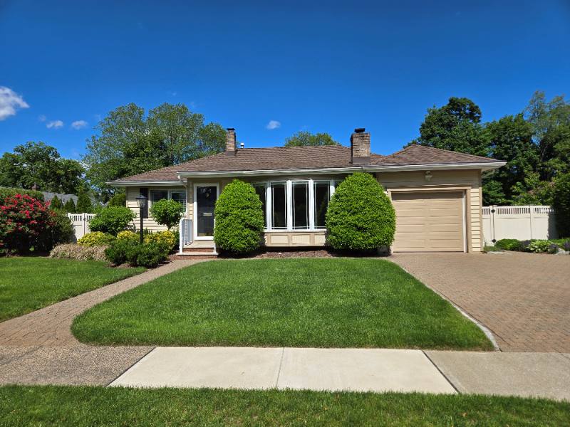 House for rent at 9 Harris Place, Fair Lawn, NJ 07410