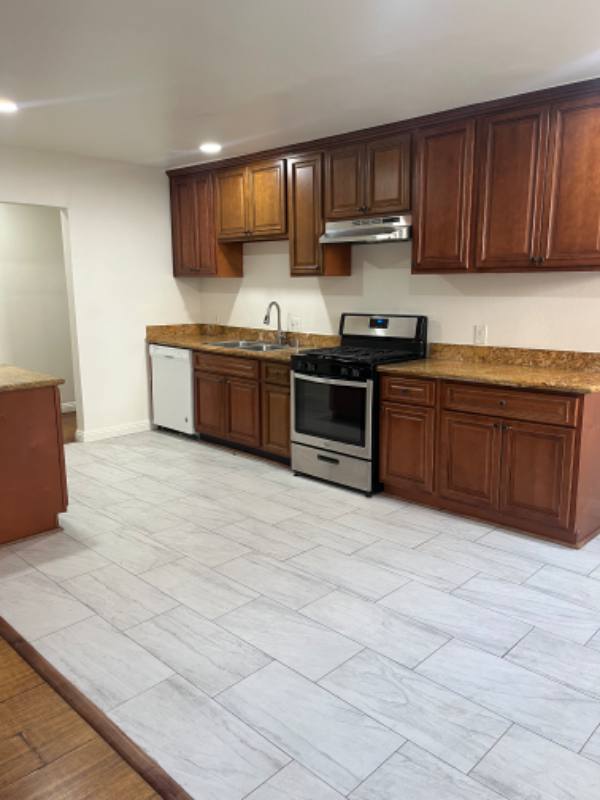 Apartment for rent at 1815 W 66th St, Los Angeles, CA 90047