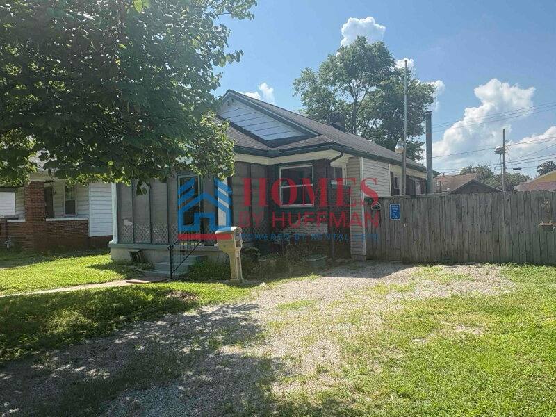 House for rent at 803 Taylor Ave, Evansville, IN 47713