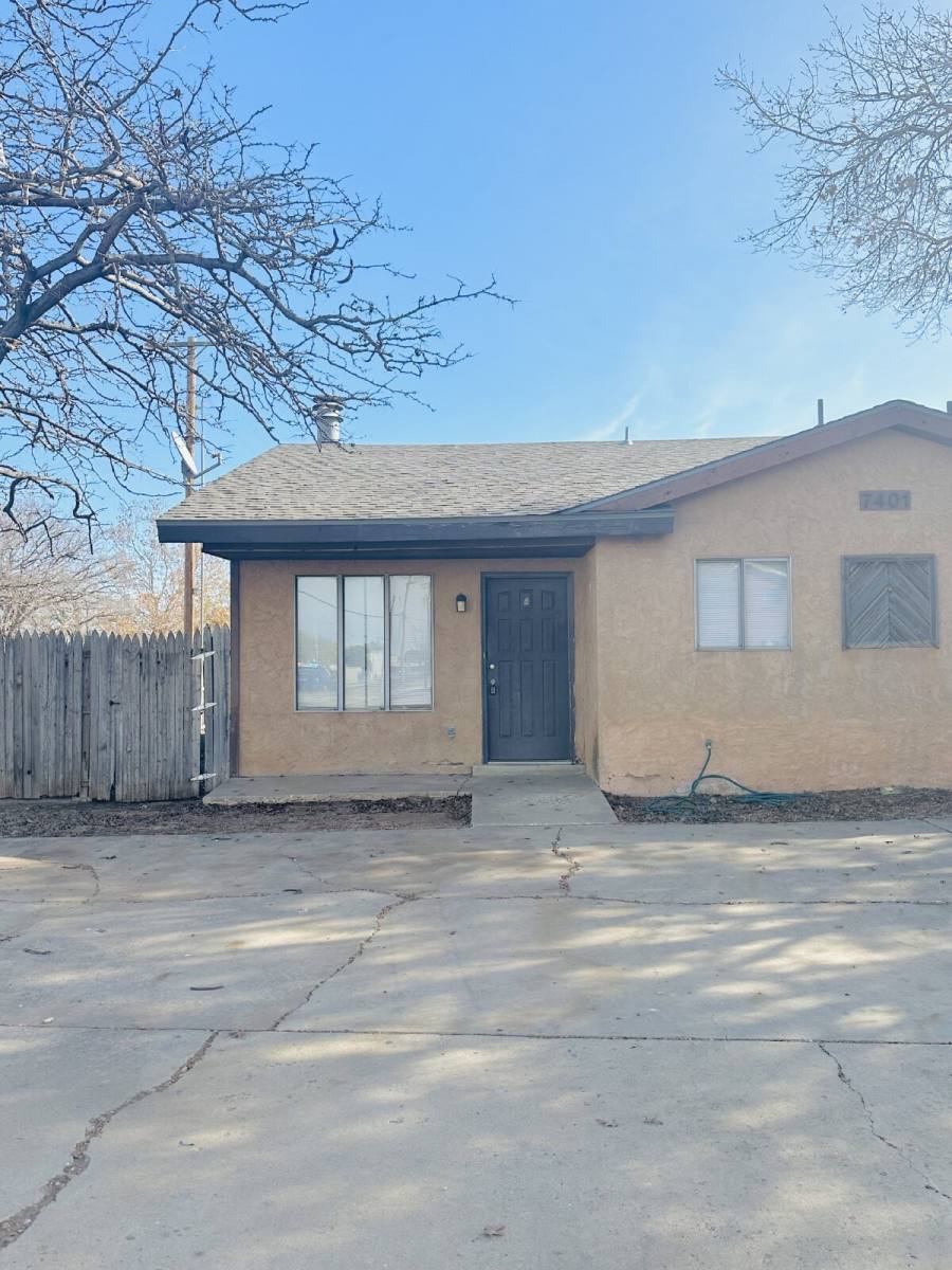 Apartment for rent at 7401 Ave X - A, Lubbock, TX 79423