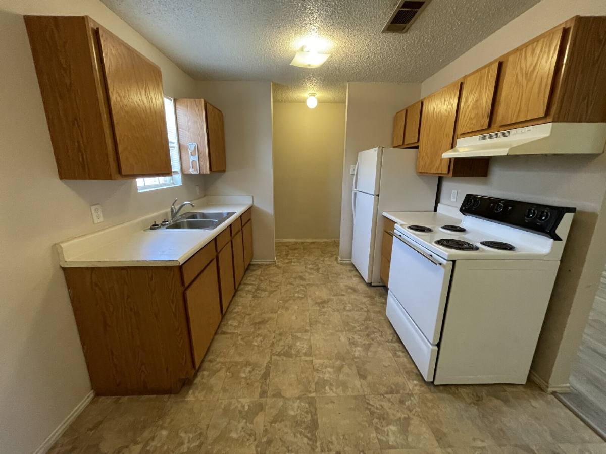 Townhouse for rent at 1512 82nd St #B, Lubbock, TX 79423