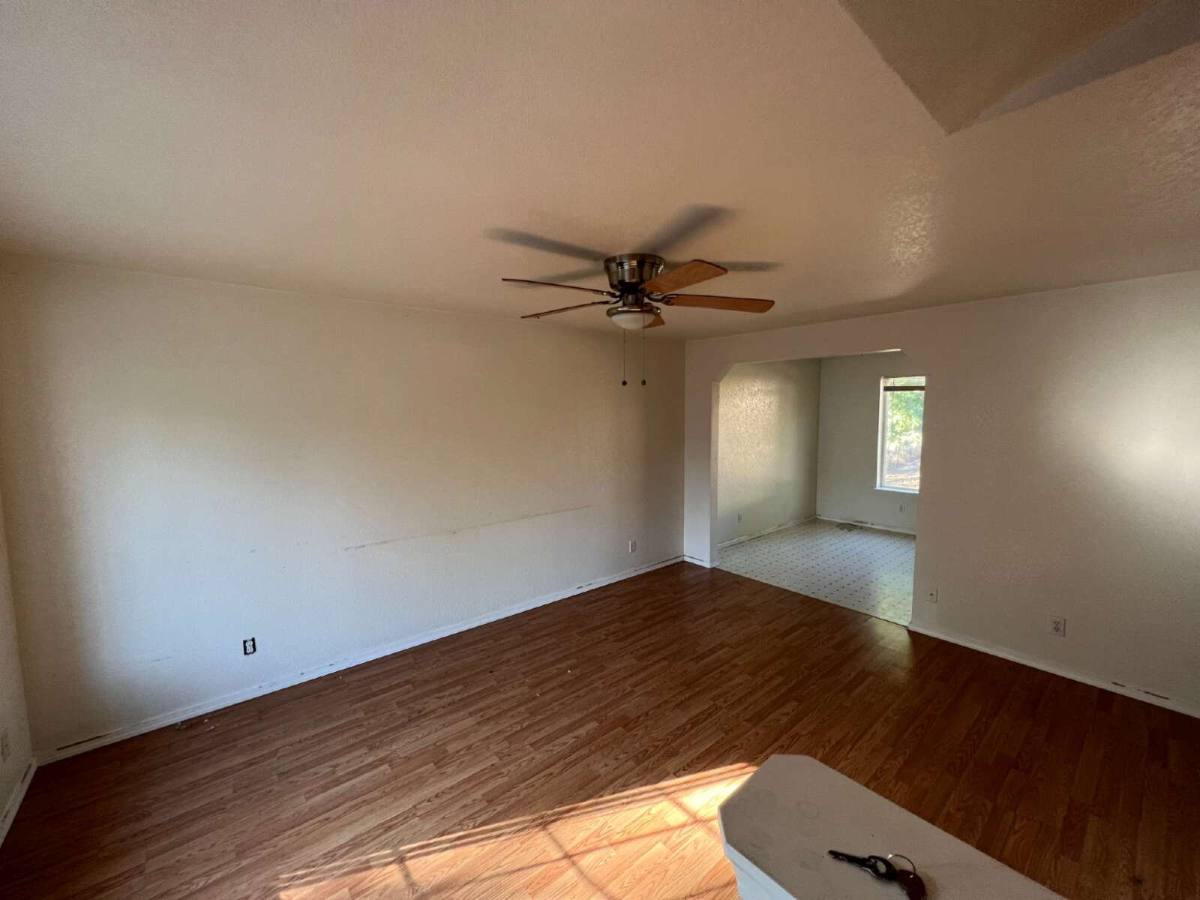 Apartment for rent at 700 NE Johnson St #11, Myrtle Creek, OR 97457