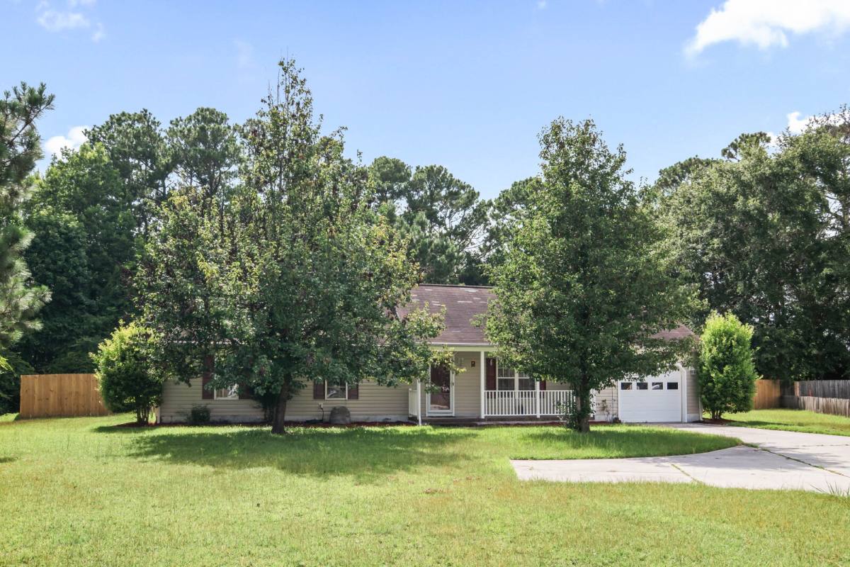 House for rent at 118 Goldie Lane, Beulaville, NC 28518