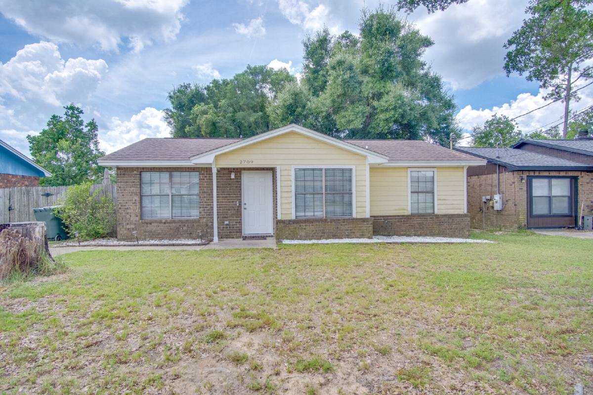 House for rent at 2709 Chicago Court, Pensacola, FL 32526