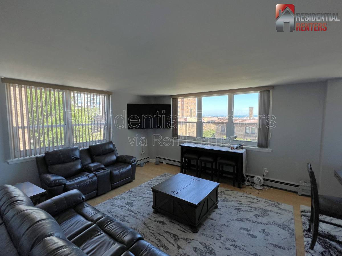 Condo for rent at 1707 N Prospect Ave #5E, Milwaukee, WI 53202