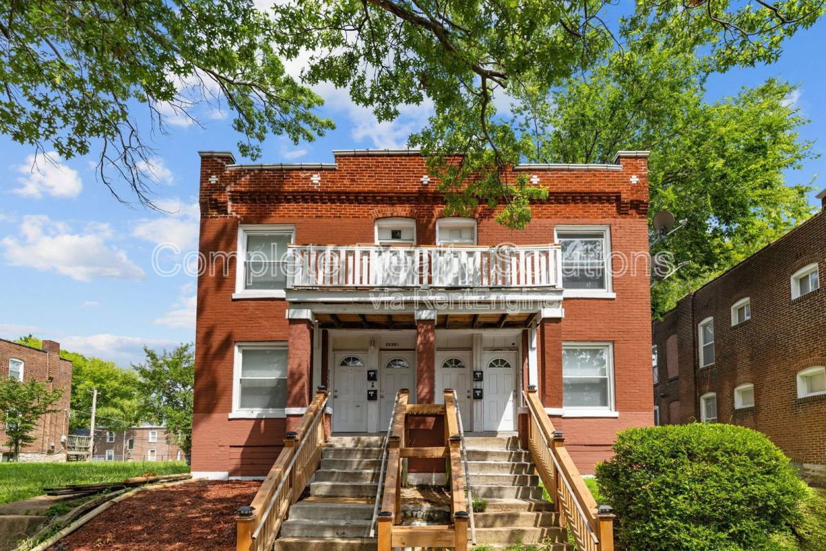 Apartment for rent at 3530 Oregon Ave #1F, Saint Louis, MO 63118