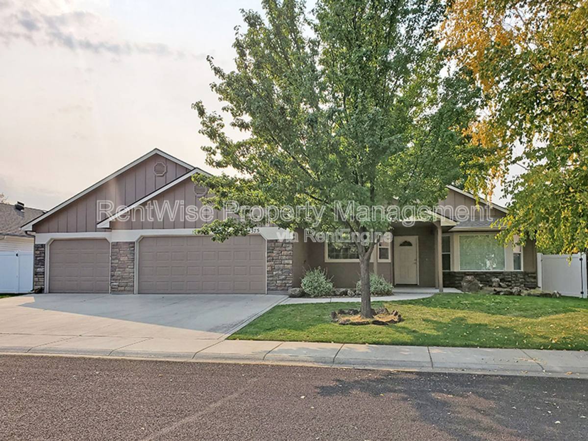 House for rent at 575 W Elias St, Meridian, ID 83642