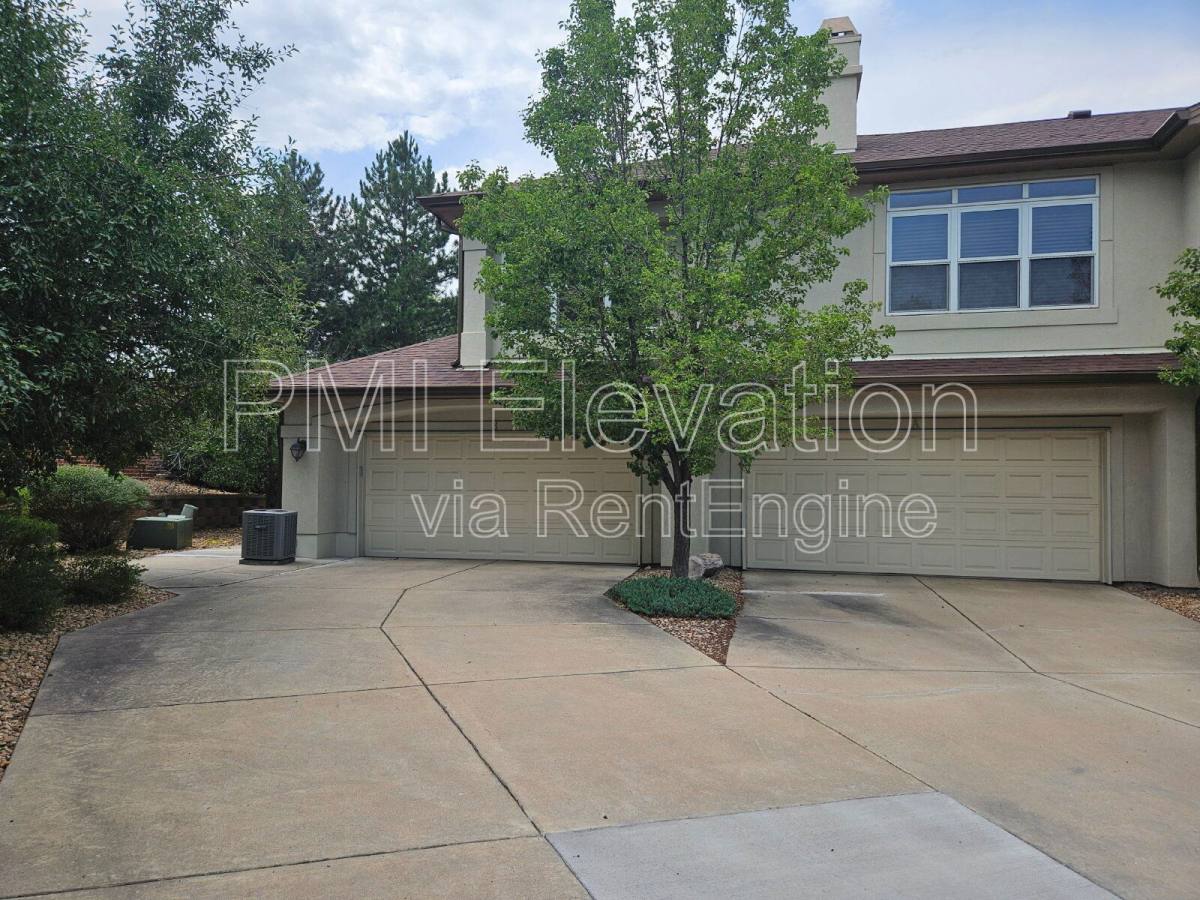 Apartment for rent at 6697 S Forest Way #B, Littleton, CO 80121