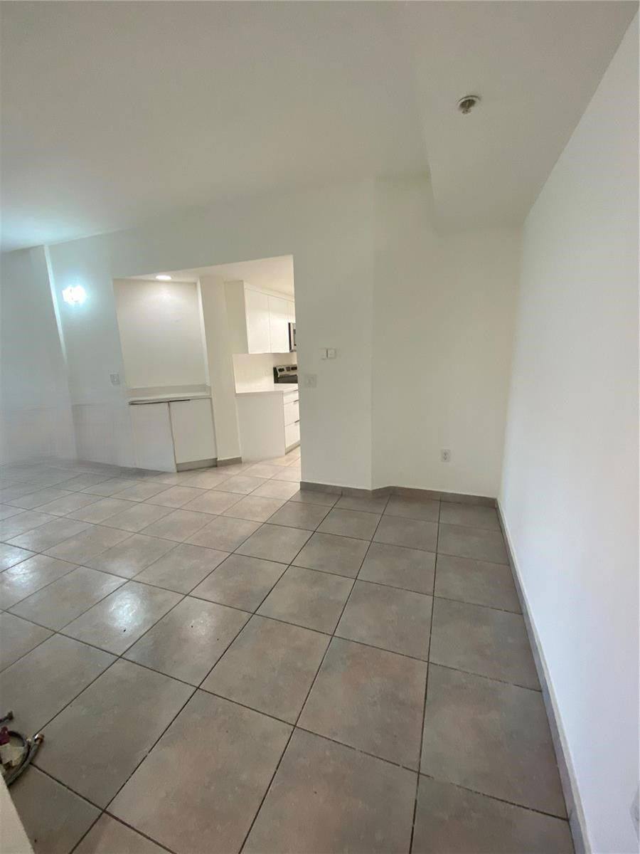 Apartment for rent at 17455 NW 75th Place, Hialeah, FL 33015