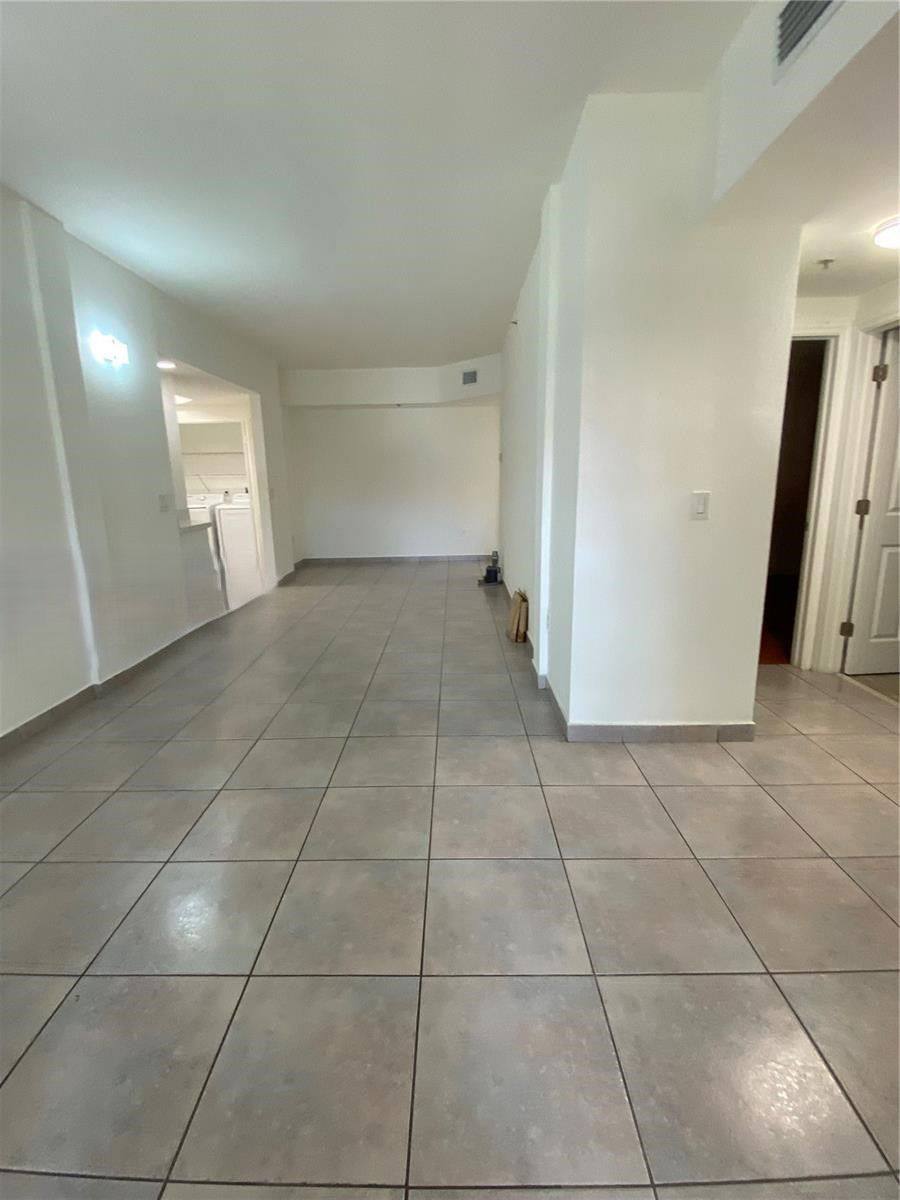Apartment for rent at 17455 NW 75th Place, Hialeah, FL 33015