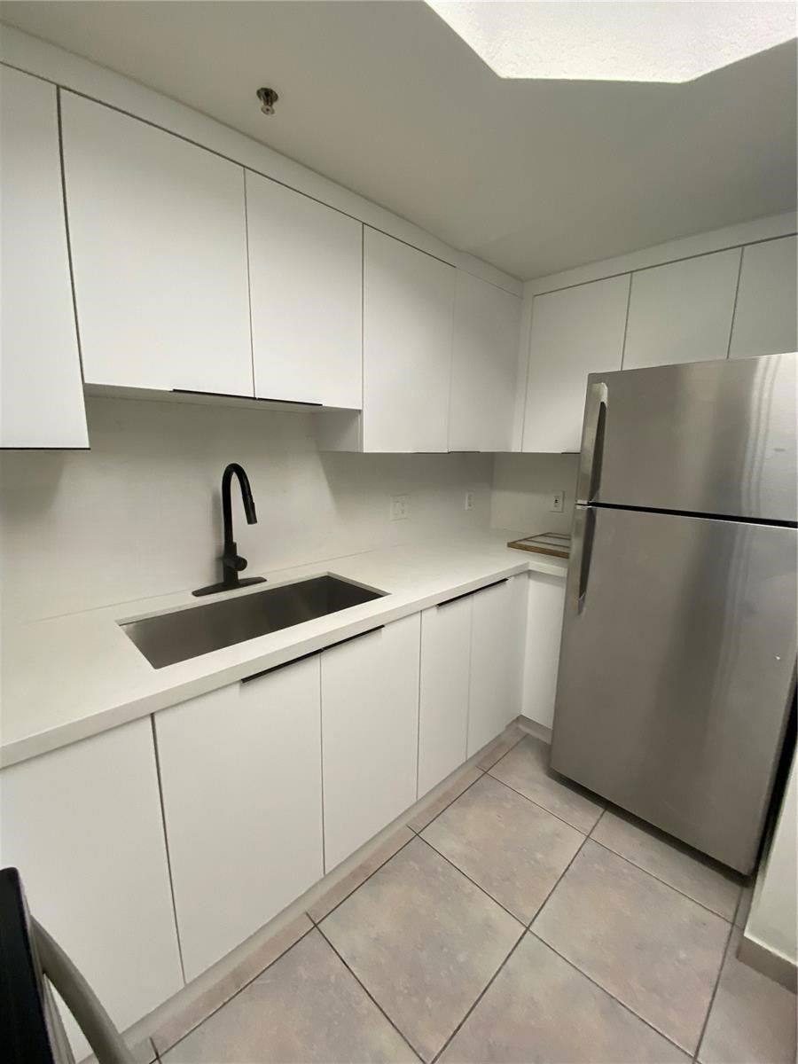 Apartment for rent at 17455 NW 75th Place, Hialeah, FL 33015