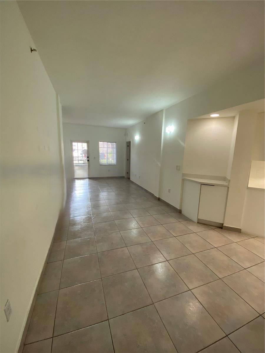 Apartment for rent at 17455 NW 75th Place, Hialeah, FL 33015