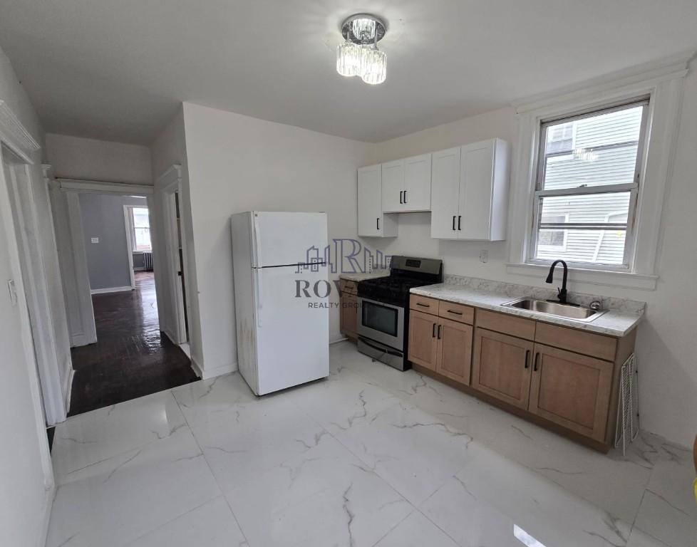 Apartment for rent at 33 Howard St #2, Irvington, NJ 07111