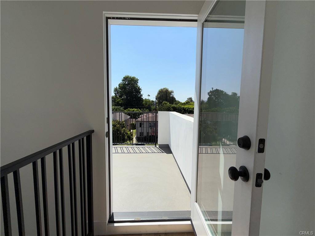 House for rent at 5044 Laurel Canyon Blvd, Valley Village, CA 91607