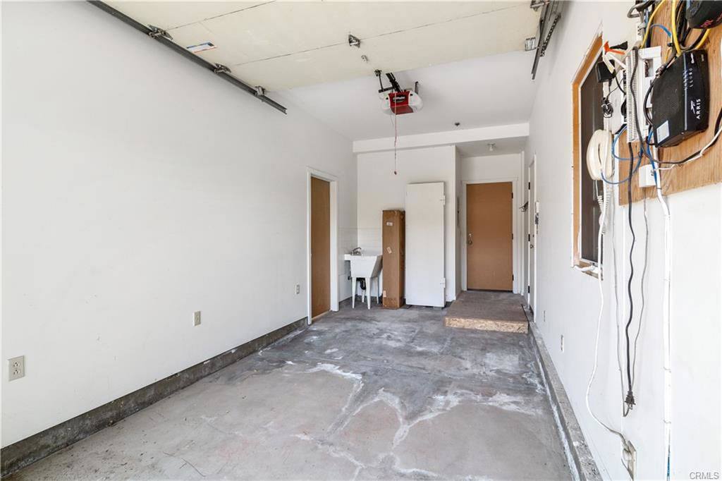 House for rent at 4359 Fairlawn Dr, La Canada Flintridge, CA 91011