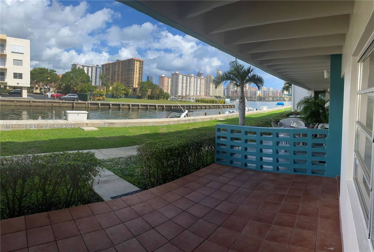 House for rent at 3923 NE 166th St #N-106, North Miami Beach, FL 33160
