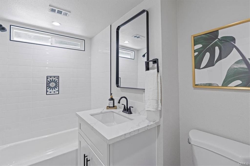 House for rent at 1043 E Palmyra Ave, Orange, CA 92866