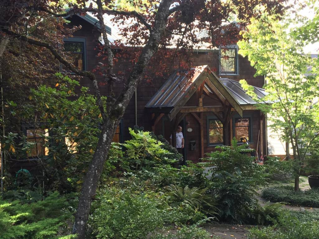 House for rent at 311 33rd Ave E, Seattle, WA 98112