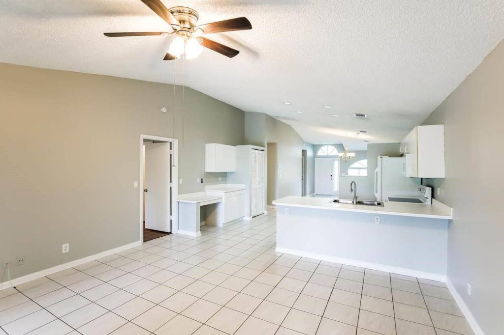 House for rent at 2542 Country Golf Dr, Wellington, FL 33414