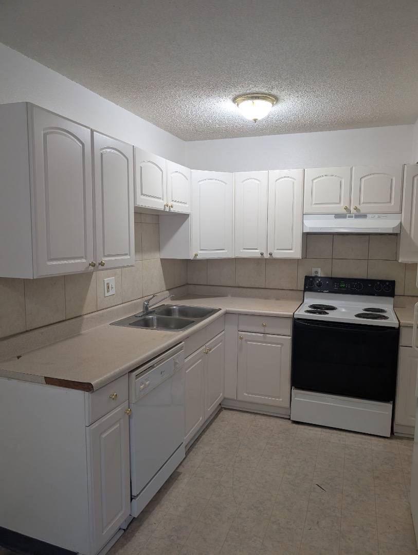 Townhouse for rent at 2445 Verde Dr #A, Colorado Springs, CO 80910