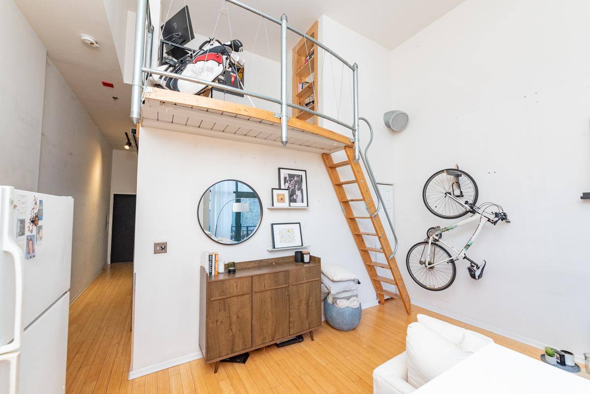 400 W Ontario #708B, Chicago, IL 60654