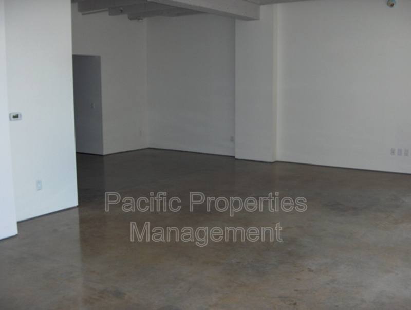 Apartment for rent at 411 W 5th St #970, Los Angeles, CA 90013
