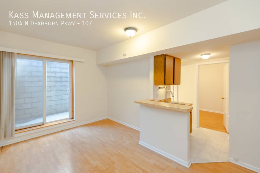 Apartment for rent at 1504 N Dearborn Parkway, Chicago, IL 60610
