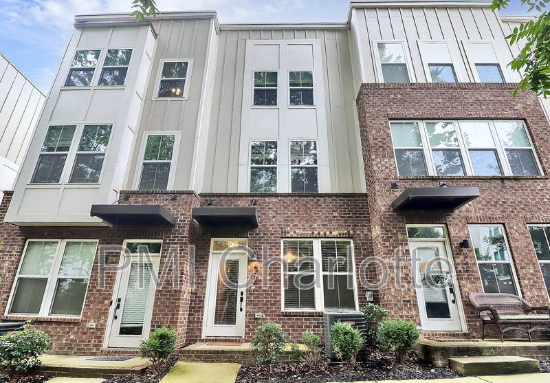 Townhouse for rent at 519 Old Mill Rd, Charlotte, NC 28206