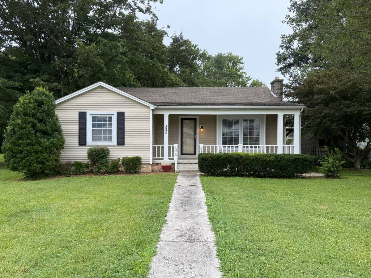 House for rent at 525 Nutwood St, Bowling Green, KY 42103