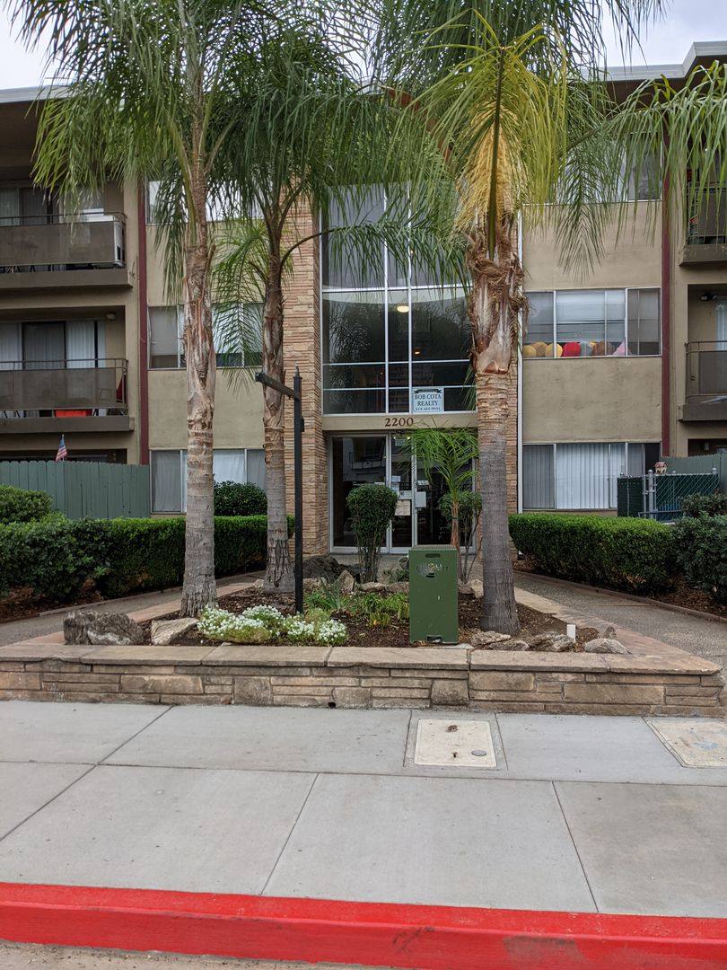 Apartment for rent at 2200 Royale Rd, Sacramento, CA 95815