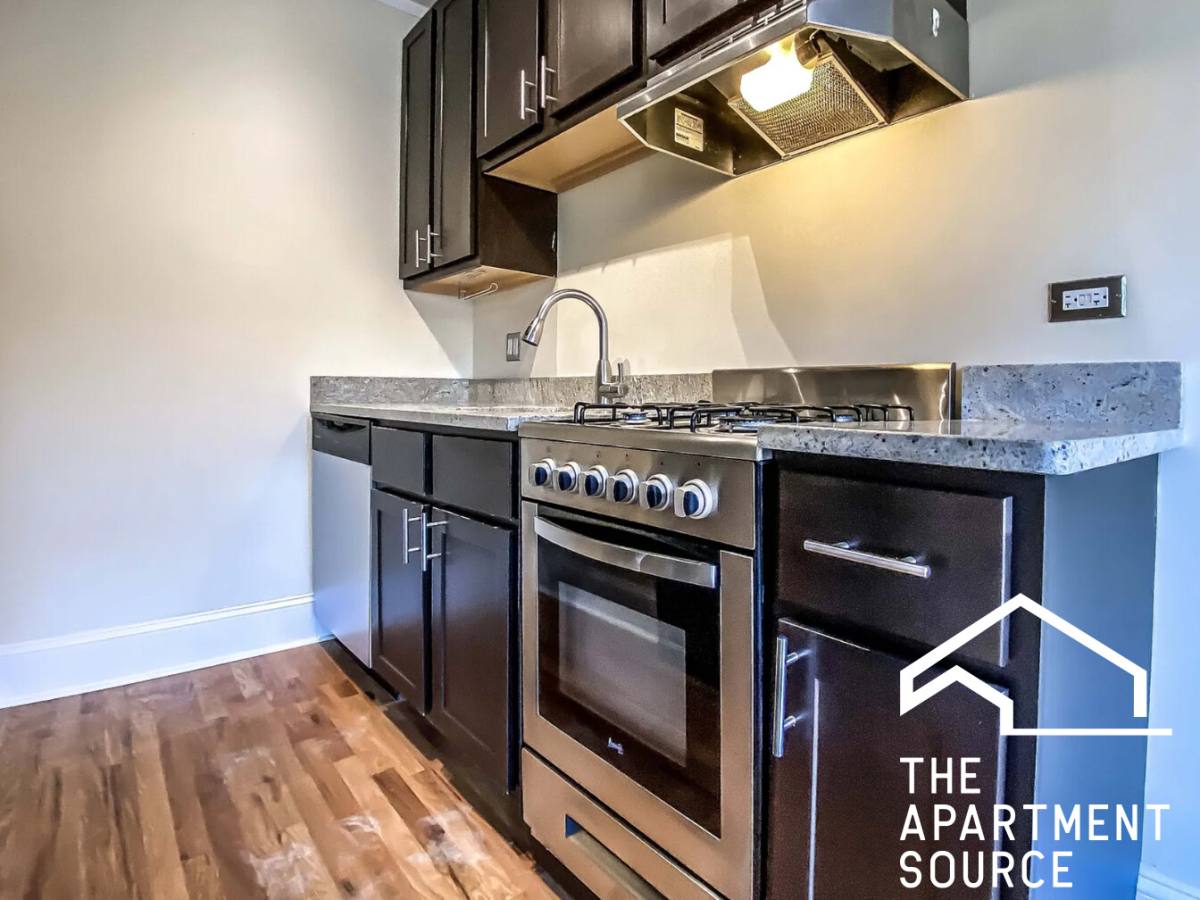 Apartment for rent at 4737 N Hermitage Ave, Chicago, IL 60640