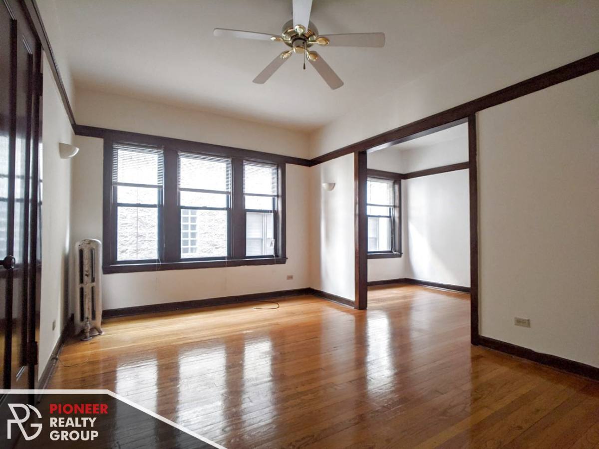 Apartment for rent at 816 W Waveland, Chicago, IL 60613
