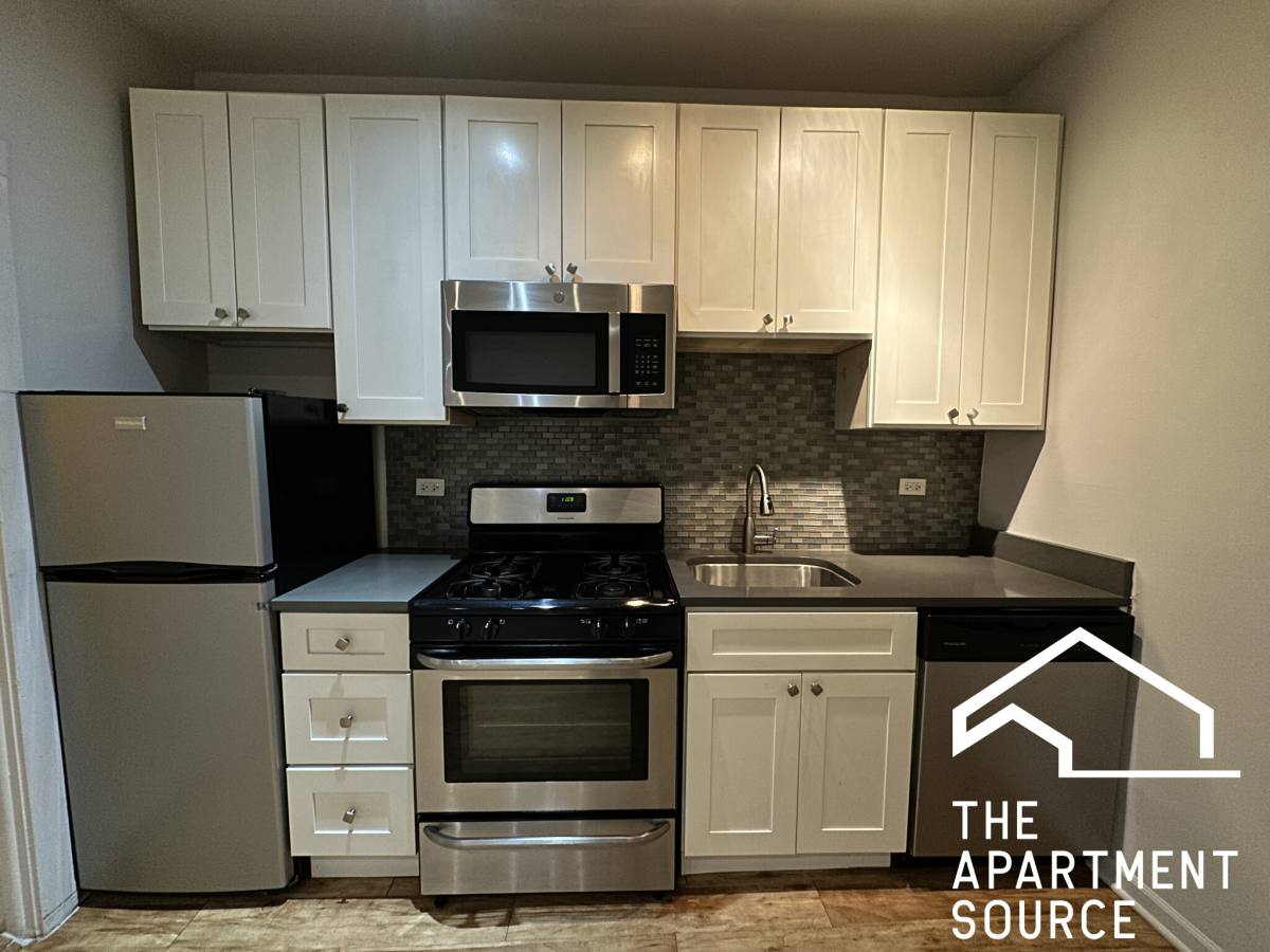 Apartment for rent at 2834 W Palmer St, Chicago, IL 60647