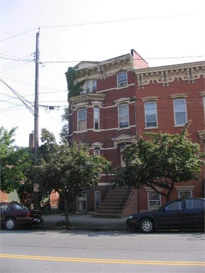 Apartment for rent at 288 Washington Ave #1, Albany, NY 12203