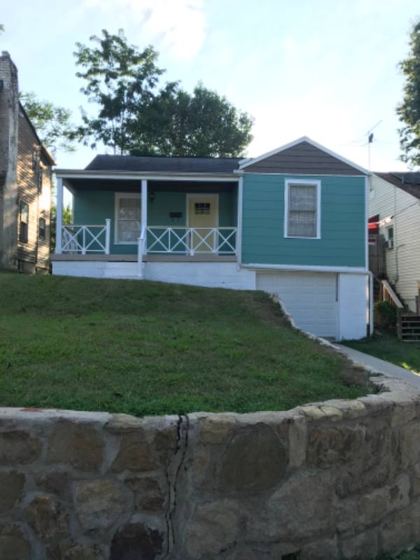 House for rent at 227 Green Oak Dr, Huntington, WV 25705