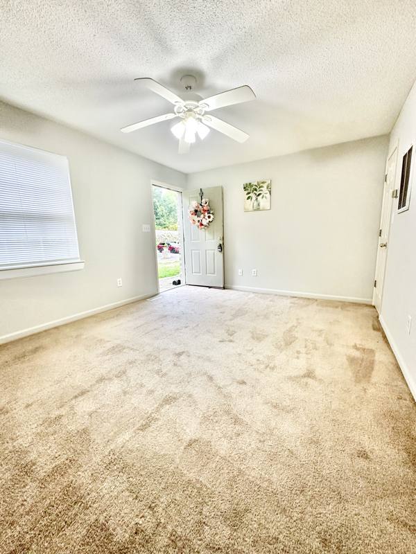 Townhouse for rent at 102 Carter Sells Rd, Johnson City, TN 37604