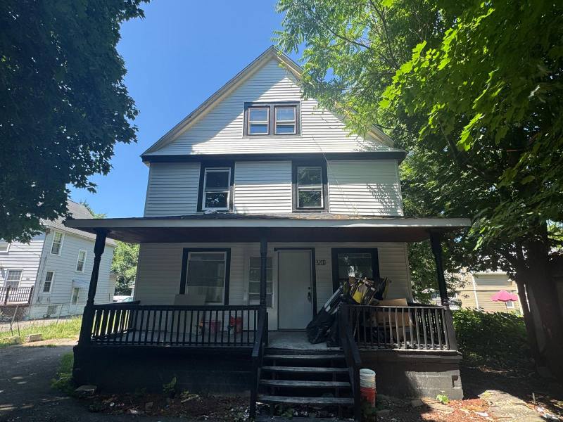 House for rent at 3202 Bradwell Ave #3, Cleveland, OH 44109