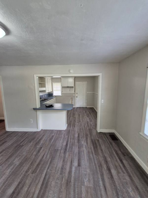 House for rent at 3251 Meadow Lane, Jackson, MS 39212