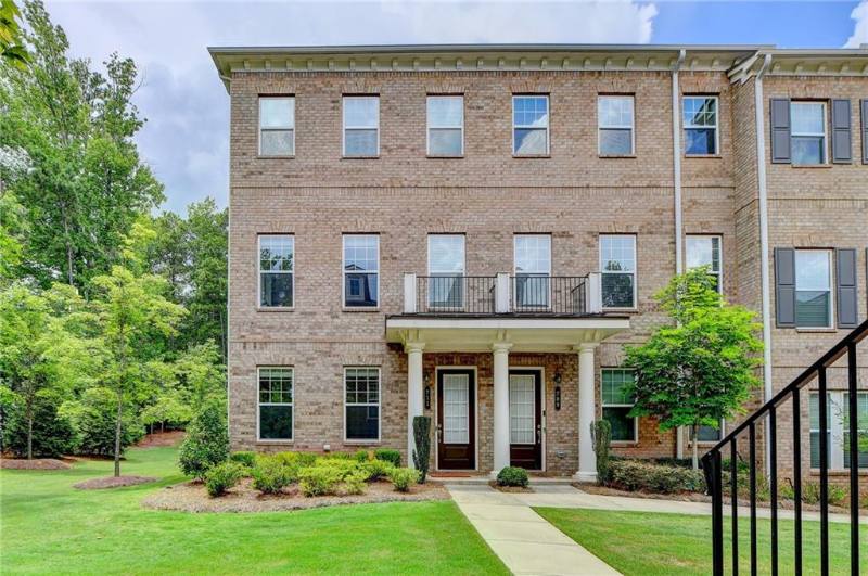 Townhouse for rent at 711 Topsail Lane, Alpharetta, GA 30005