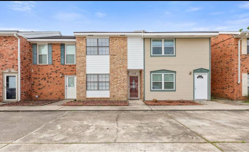 Townhouse for rent at 116 Southfield Parkway, Lafayette, LA 70506