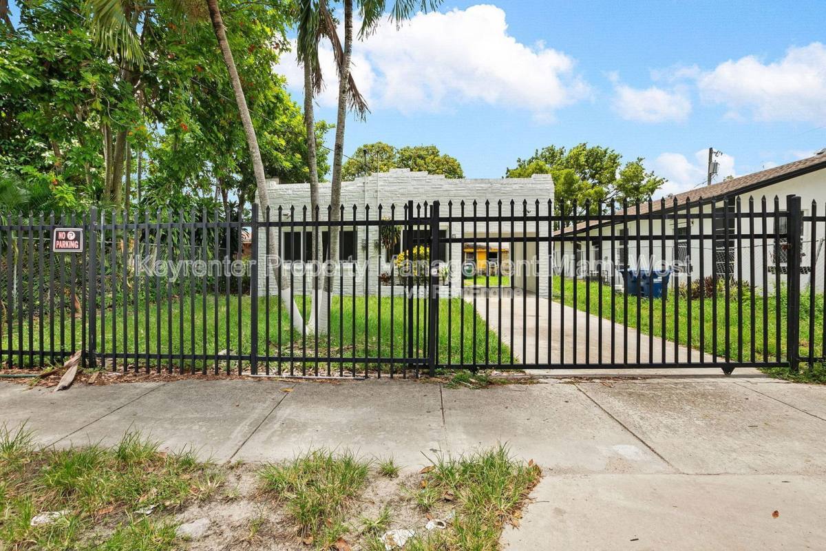 House for rent at 7770 NW 9th Ave, Miami, FL 33150