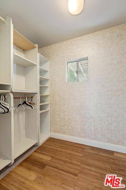 5049 Hesperia Ave, Encino, CA 91316