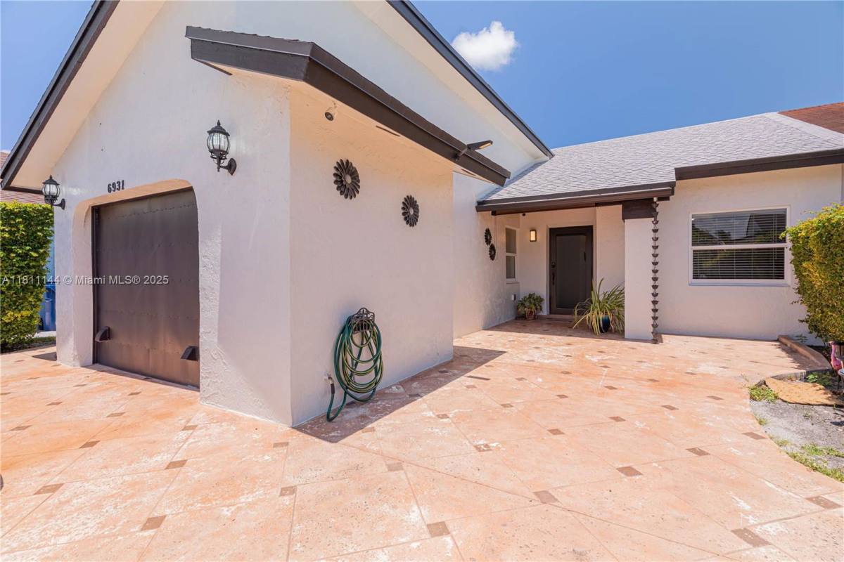 House for rent at 6931 SW 154th Court, Miami, FL 33193