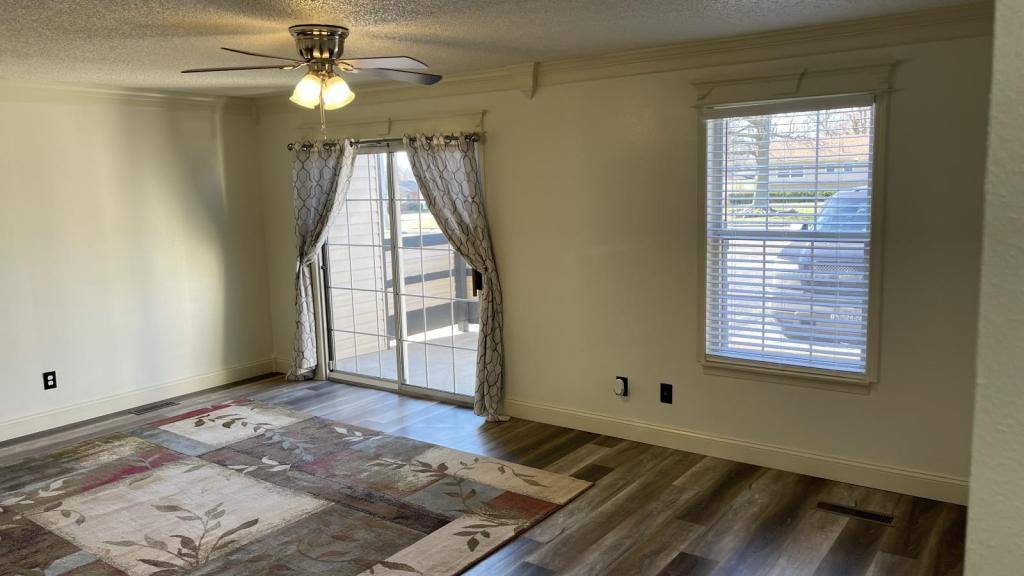 Apartment for rent at 2421 Texas Ave, Joplin, MO 64804