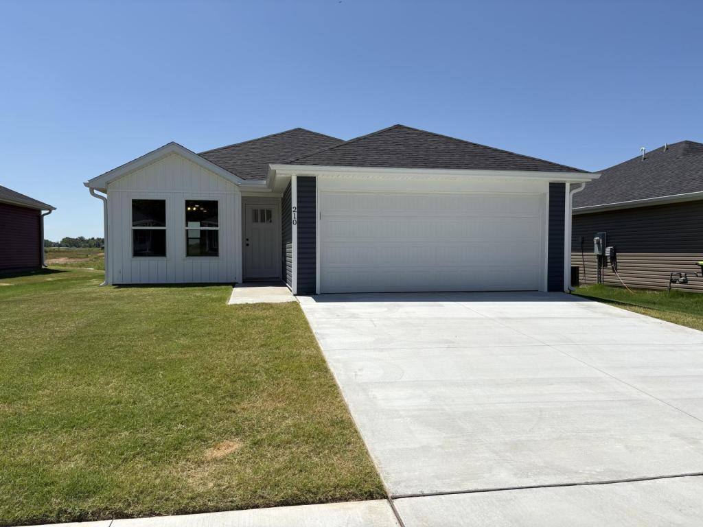 House for rent at 210 Eagles Edge, Joplin, MO 64804
