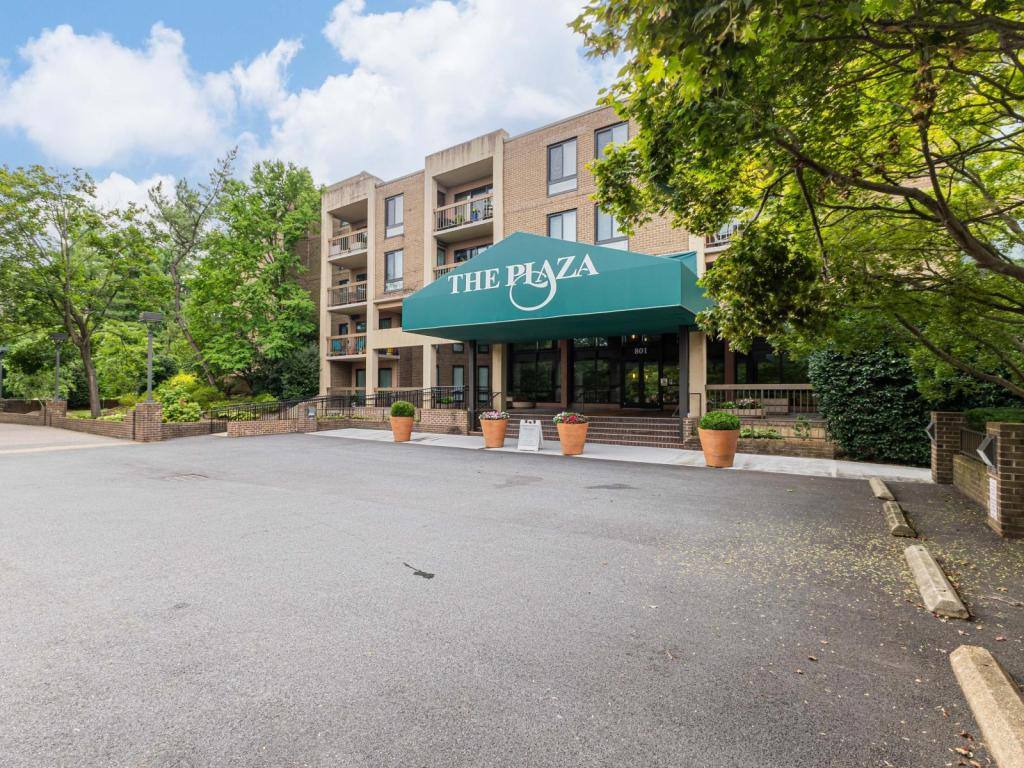 Condo for rent at 801 N Howard St #305, Alexandria, VA 22304