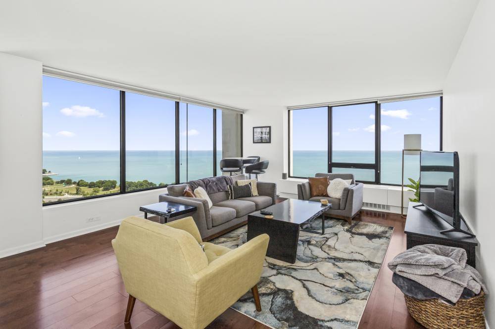 Condo for rent at 2800 N Lake Shore Dr, Chicago, IL 60657
